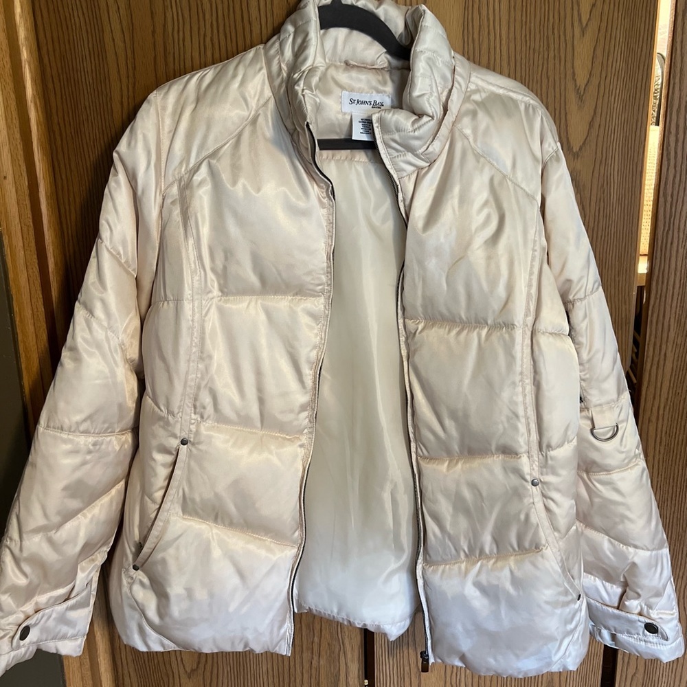 Women cream puff coat